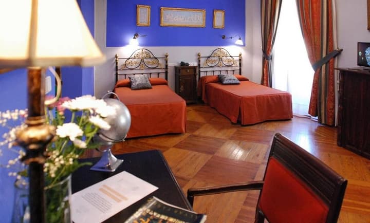 Hotel Alvar Fañez