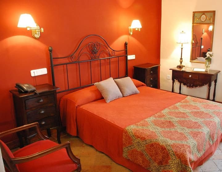 Hotel Alvar Fañez