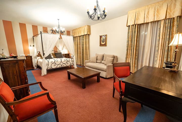Hotel Alvar Fañez