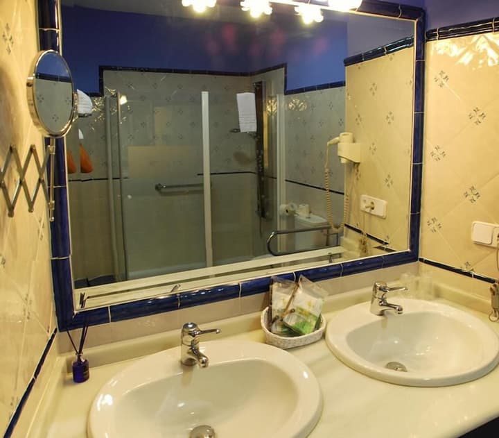 Hotel Alvar Fañez