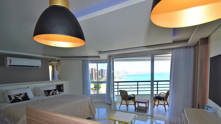SEAFLATS Iate Plaza Hotel