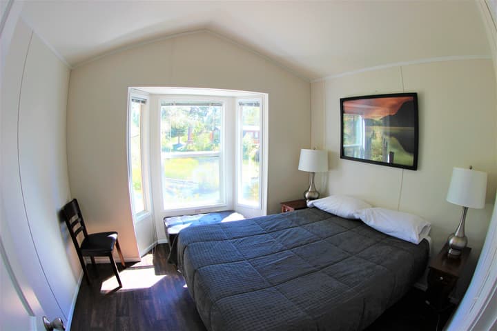 Crater Lake Resort