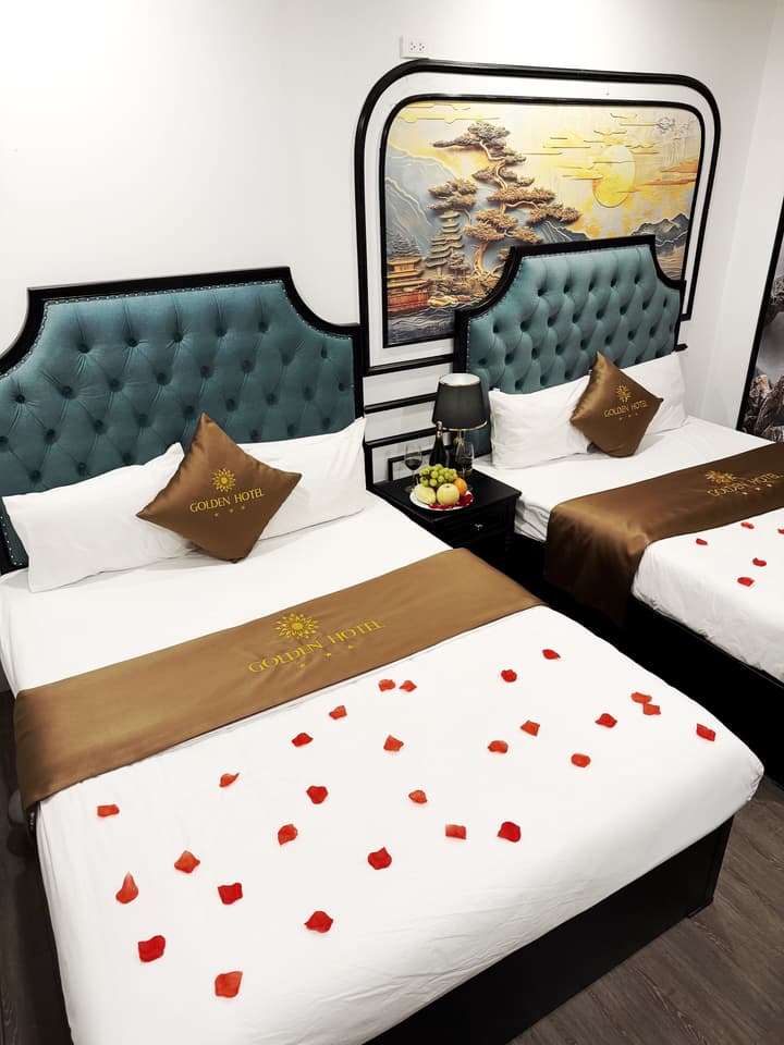 Golden Hotel