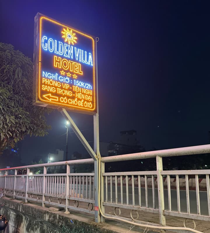 Golden Hotel