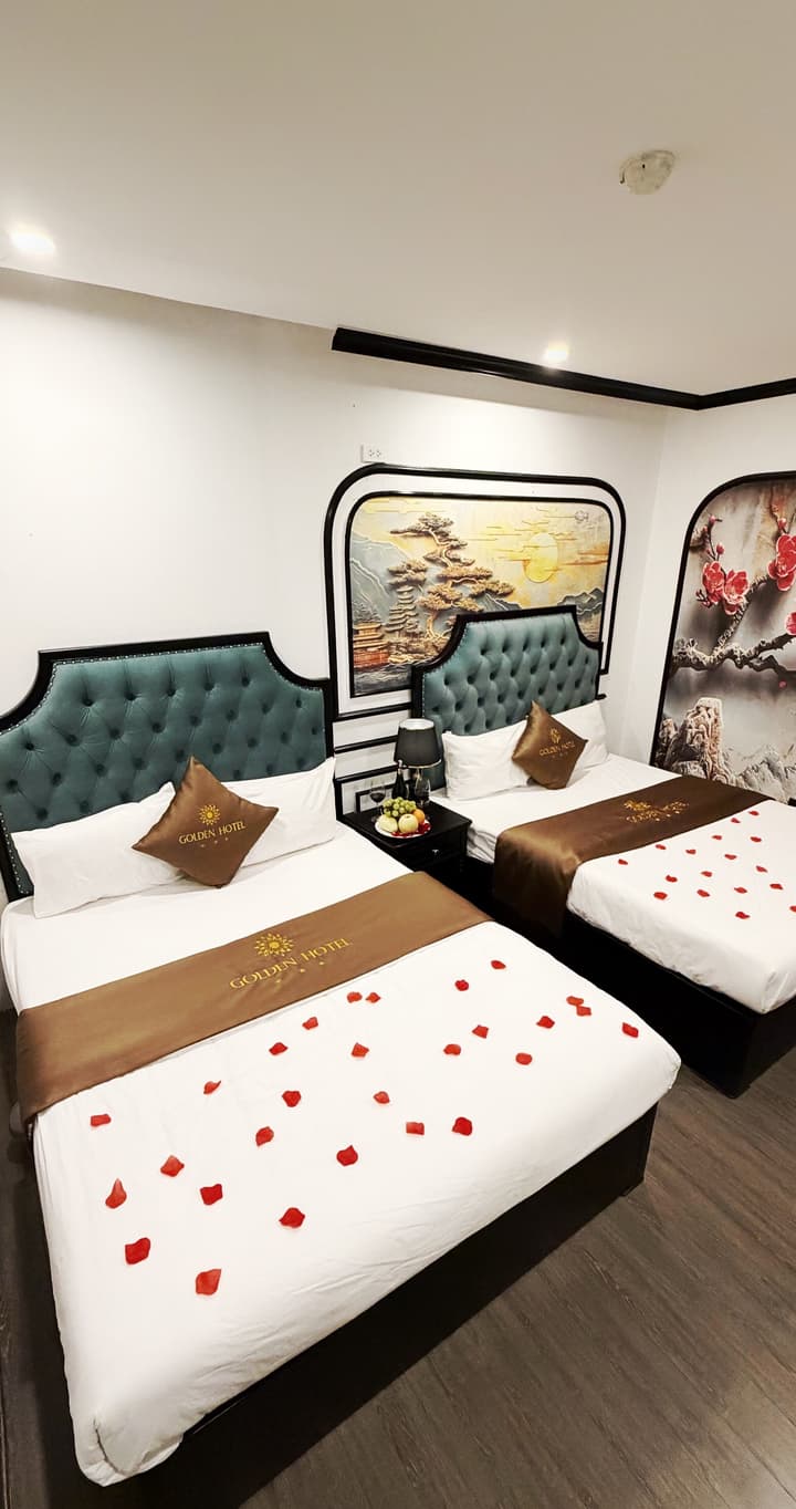 Golden Hotel