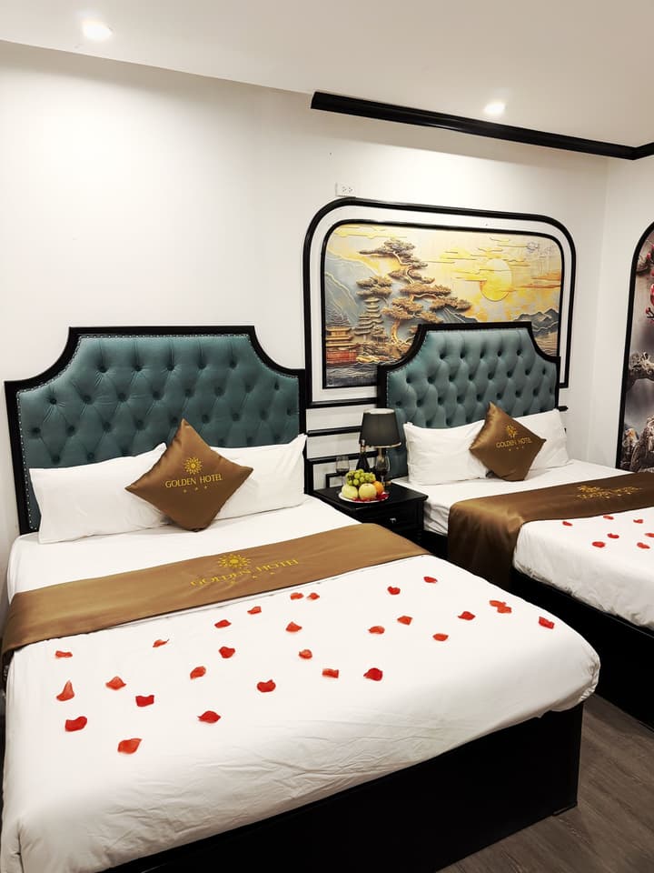 Golden Hotel