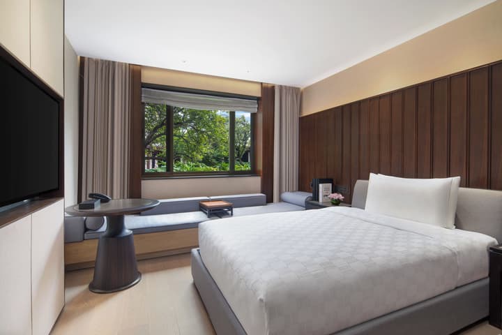 HUALUXE Hotels and Resorts Xi'an Tanghua, an IHG hotel