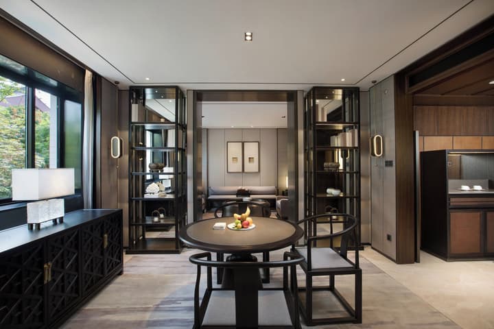 HUALUXE Hotels and Resorts Xi'an Tanghua, an IHG hotel