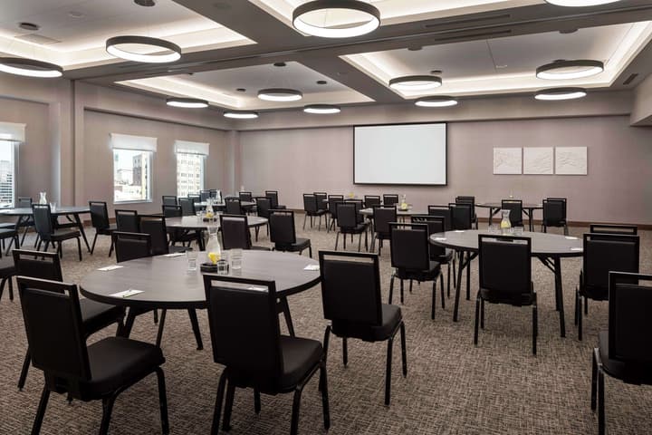 Home2 Suites by Hilton Denver Downtown Convention Center