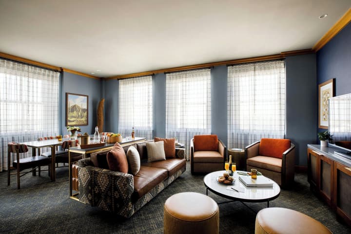 The Barfield, Autograph Collection