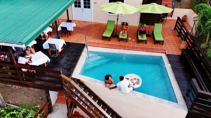 Spice Bay Suites
