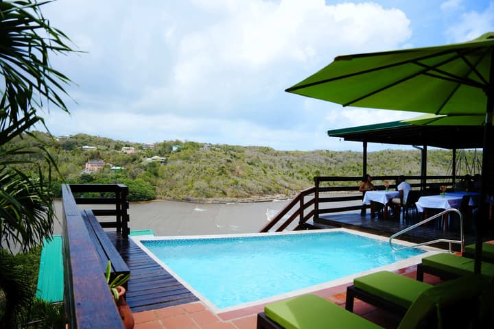 Spice Bay Suites