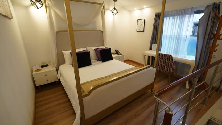 Adamas House Hotel