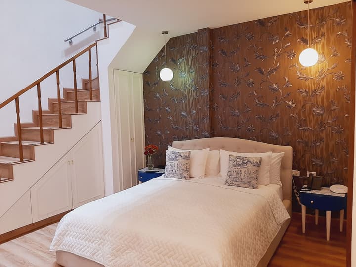 Adamas House Hotel
