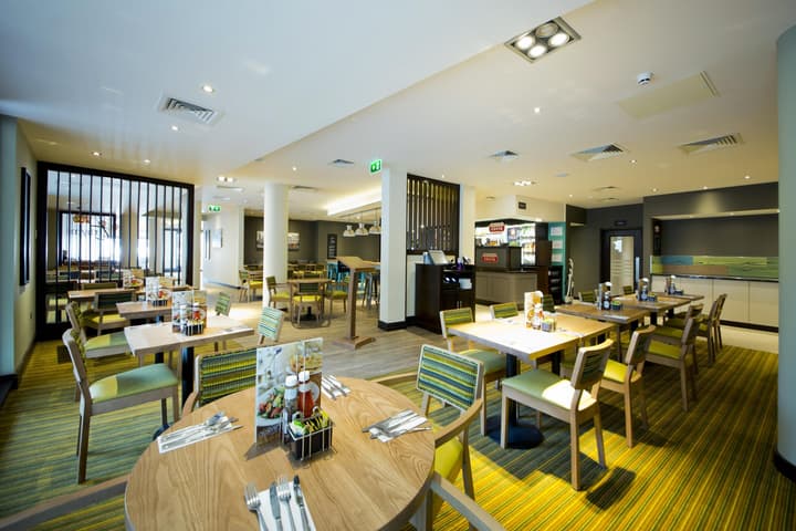 Premier Inn Edinburgh Cc Royal Mile