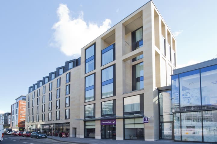 Premier Inn Edinburgh Cc Royal Mile