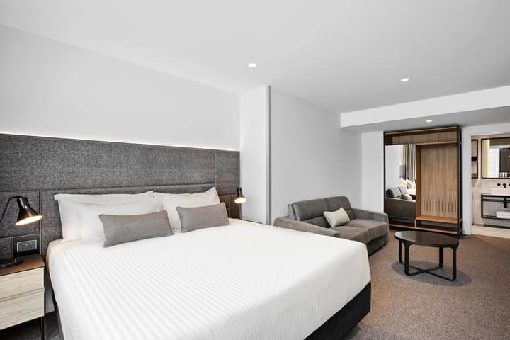 Vibe Hotel Melbourne
