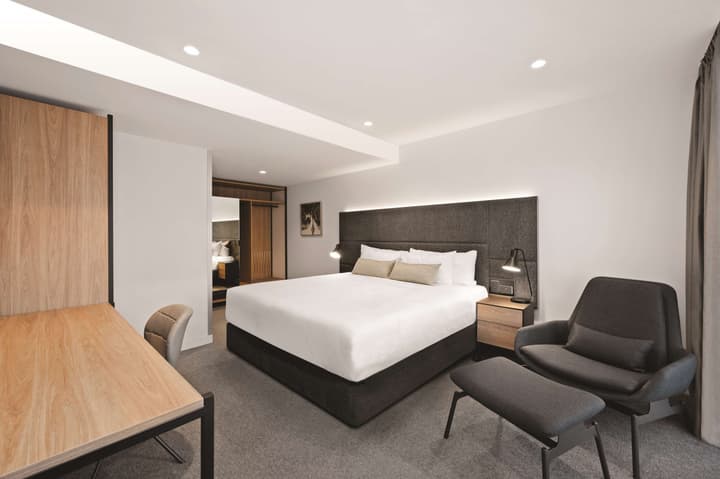 Vibe Hotel Melbourne