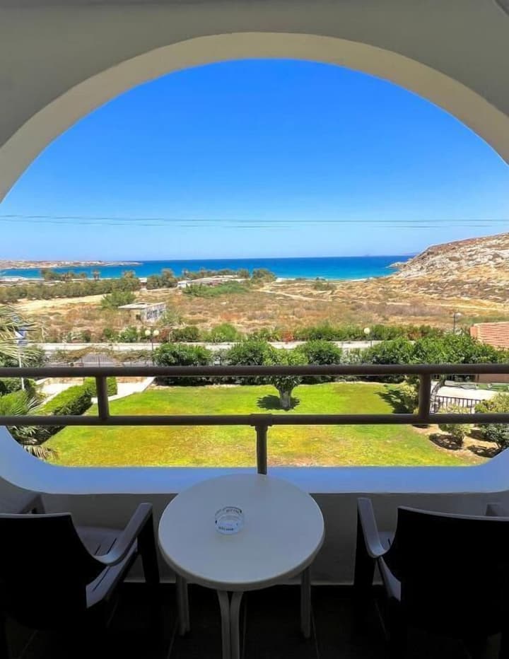 Karteros Hotel