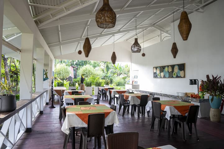 Hotel Tortuguero Beachfront