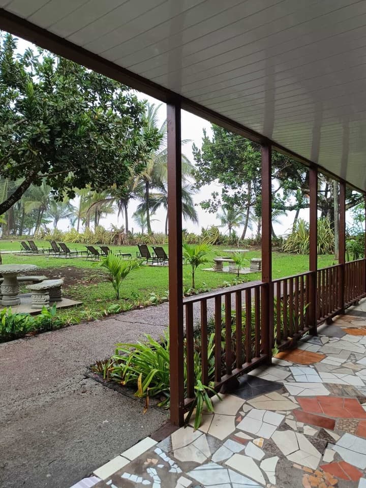 Hotel Tortuguero Beachfront