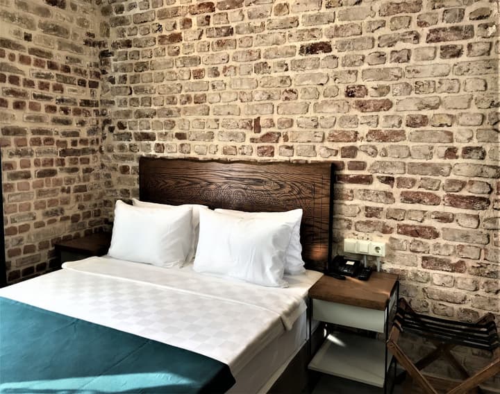 Galatahan Hotel