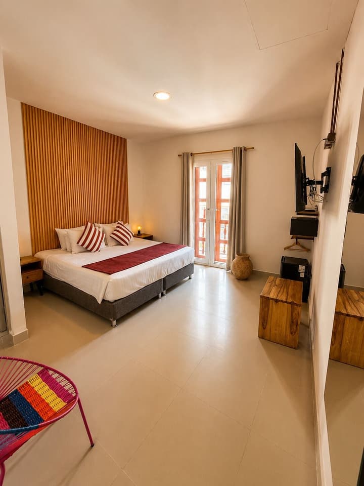 Ethnic Thematic Hotel