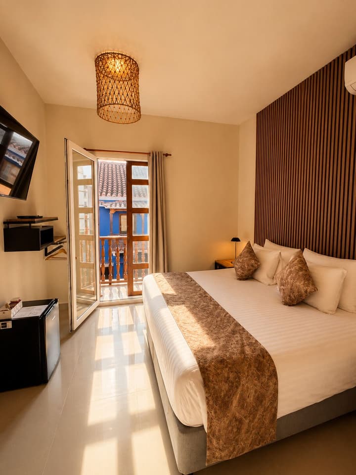 Ethnic Thematic Hotel