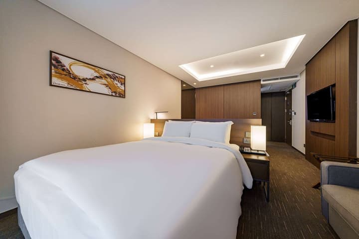Ramada Encore by Wyndham Busan Station
