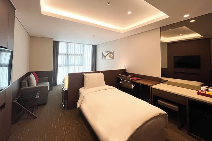 Ramada Encore by Wyndham Busan Station