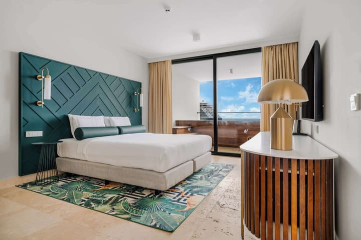 Mangrove Beach Corendon Curacao All-Inclusive Resort, Curio by Hilton