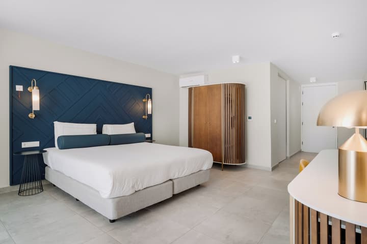 Mangrove Beach Corendon Curacao All-Inclusive Resort, Curio by Hilton