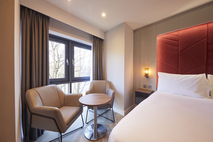 Roomzzz York City