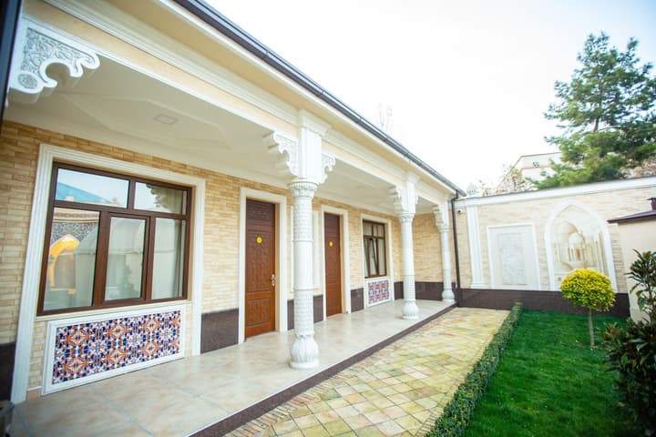 MIRZO Boutique Hotel