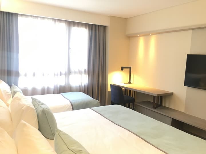 Huinid Obelisco Hotel
