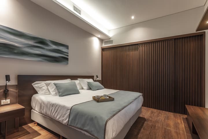 Huinid Obelisco Hotel