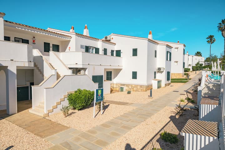 Apartamentos Seth Mestral y Llebeig