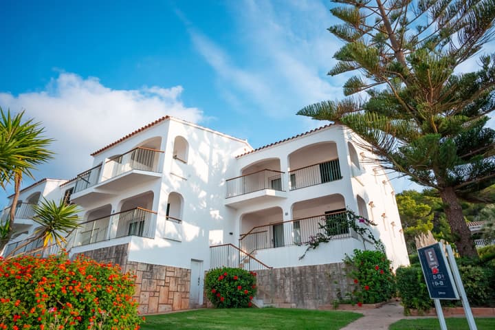 Apartamentos Seth Mestral y Llebeig