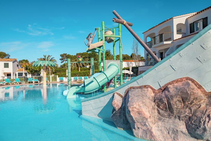 Apartamentos Seth Mestral y Llebeig