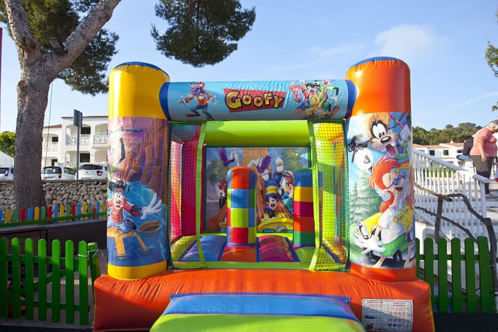 Apartamentos Seth Mestral y Llebeig