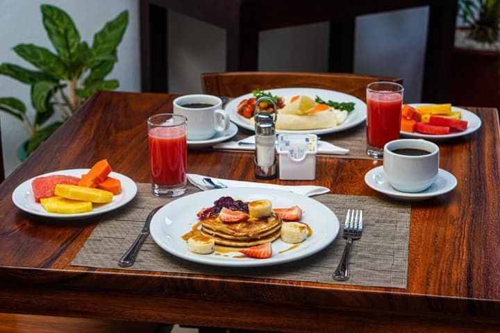 La Fortuna Lodge by Treebu Hotels