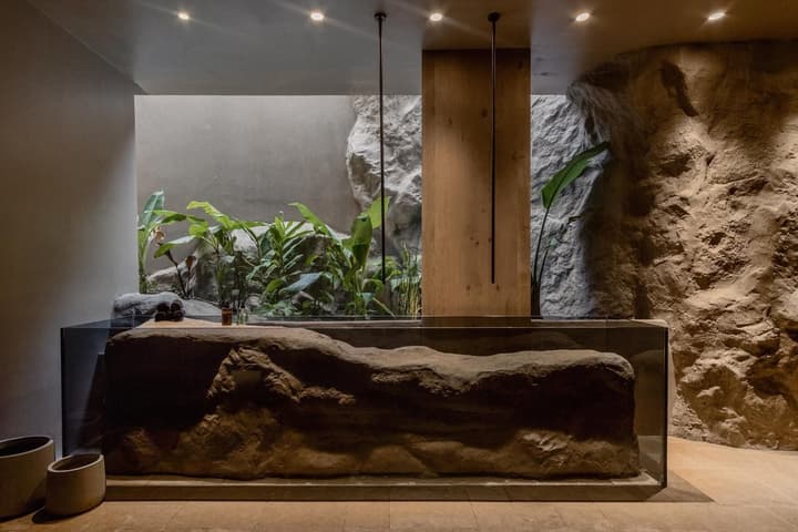 Acro Wellness Suites - Adults Only