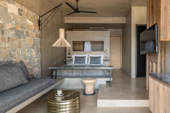 Acro Wellness Suites - Adults Only