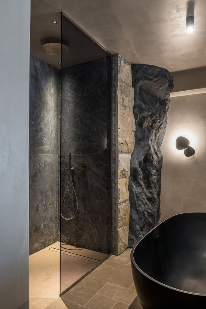 Acro Wellness Suites - Adults Only