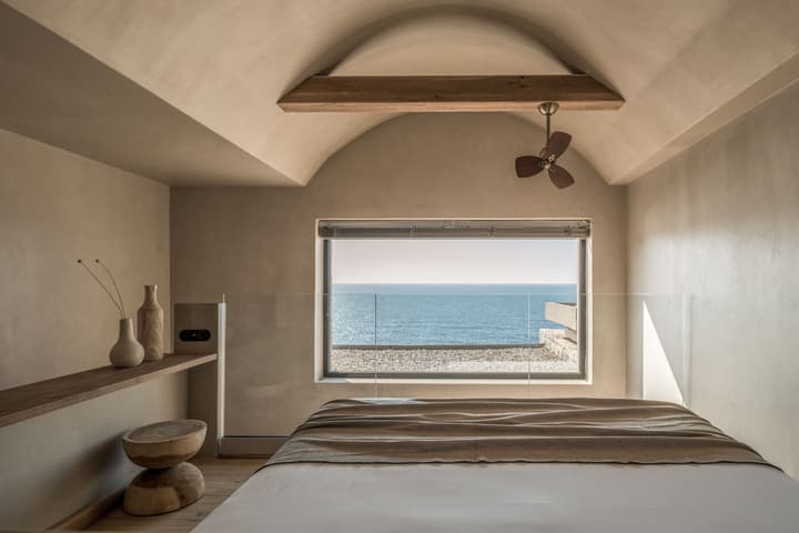 Acro Wellness Suites - Adults Only