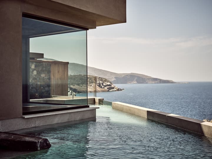 Acro Wellness Suites - Adults Only