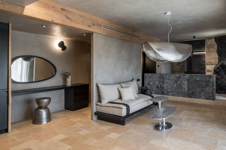 Acro Wellness Suites - Adults Only