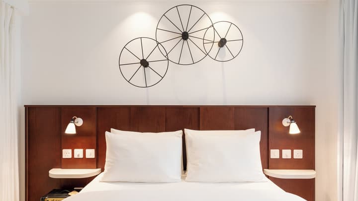 Ruby Lucy Hotel London by IHG