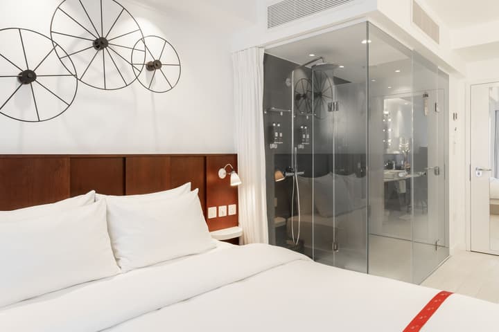Ruby Lucy Hotel London by IHG