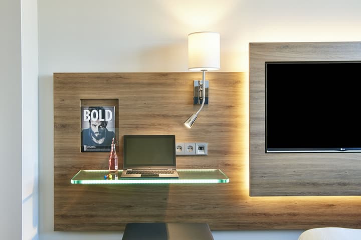 Moxy Southampton